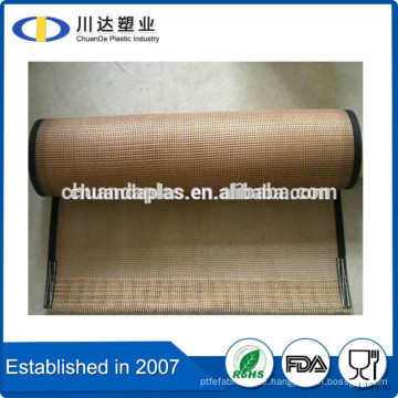 China-Lieferant 0.5 * 1mm hochwertiger PTFE beschichteter Fiberglas-Ineinander greifen-Förderband-Gurt